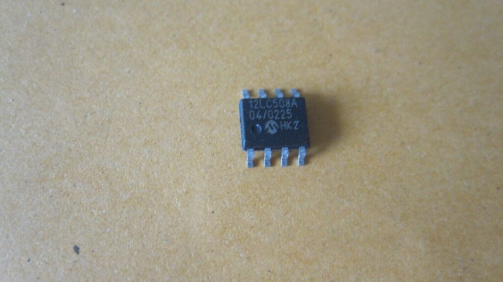 unlock Microchip PIC12LC508A memory program from secured flash memory and eeprom data memory needs to crack protective PIC12LC508A microcontroller's fuse bit in order to extract embedded firmware of binary file or heximal source code from original microprocessor PIC12LC508A;