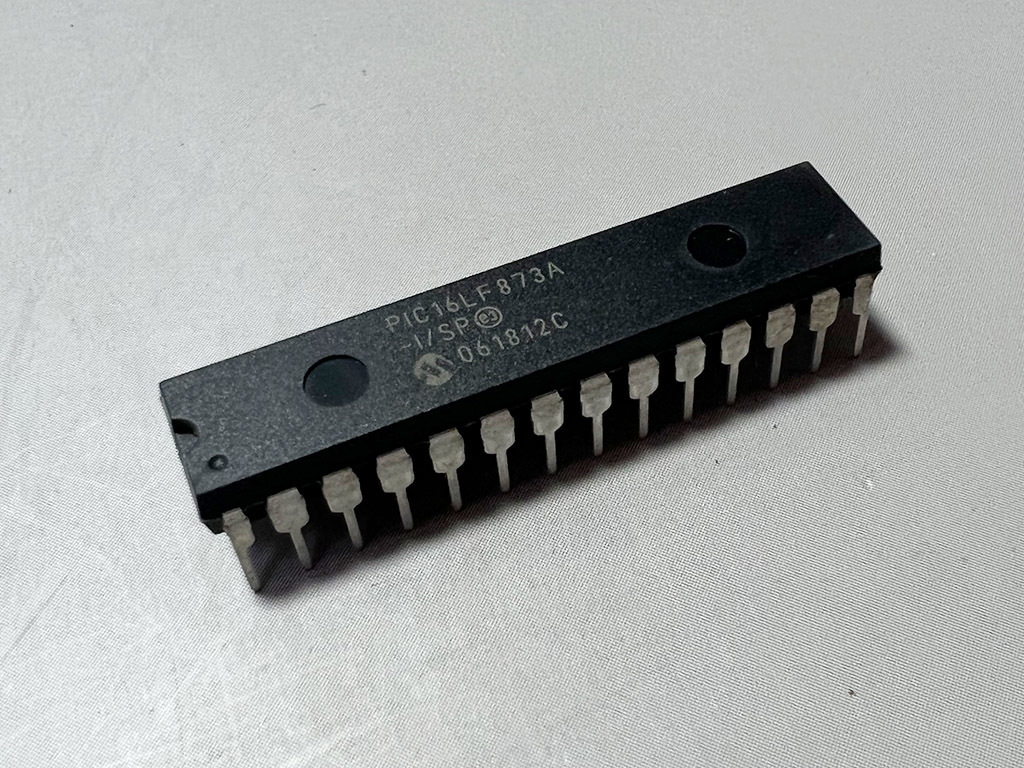 Retrieve Microchip PIC16LF873A Eeprom Data