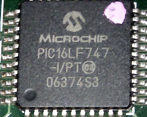 Duplicate Microcontroller PIC16LF747 Flash Heximal